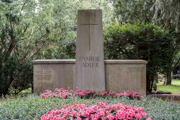 Grabst�tte Famile Adler (Reederei)