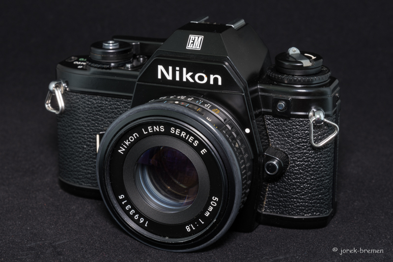 Nikon EM mit 50mm 1.8 E-Series