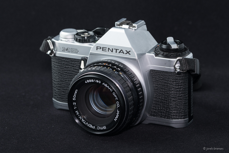 Pentax MG mit SMC Pentax-M 1:2 50mm